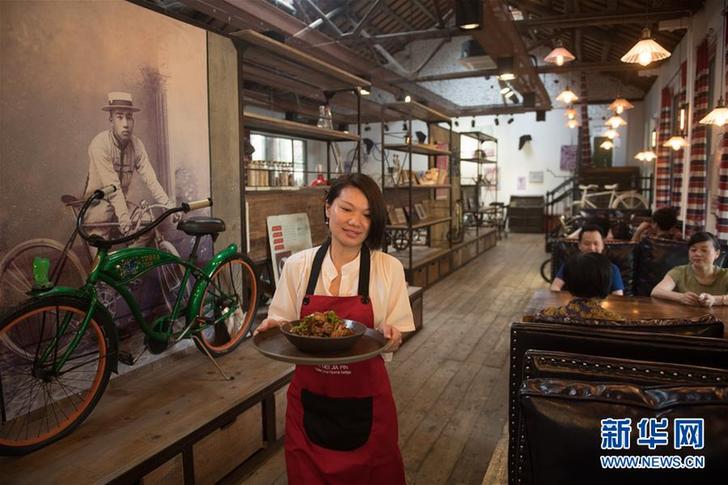 廢棄蠶種場變身鄉村文創市集 餐飲配送服務助力文旅融合